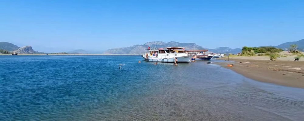 Dalyan Kral Mezarları Tekne Turu 18 dalyan kaya mezarlari tekne turu (12)